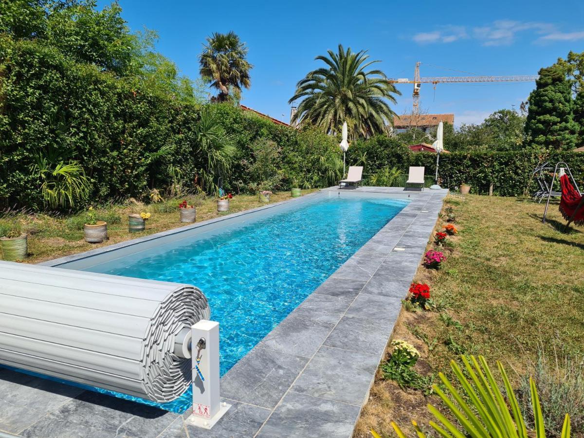 Appartement Avec Cuisine Et Grande Piscine Chauffee Hendaye Exterior photo